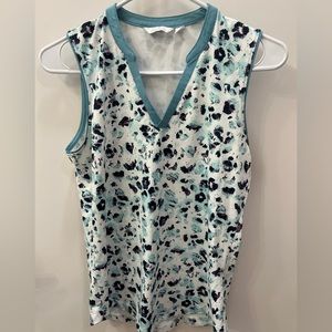 Like new condition! Women’s golf tank